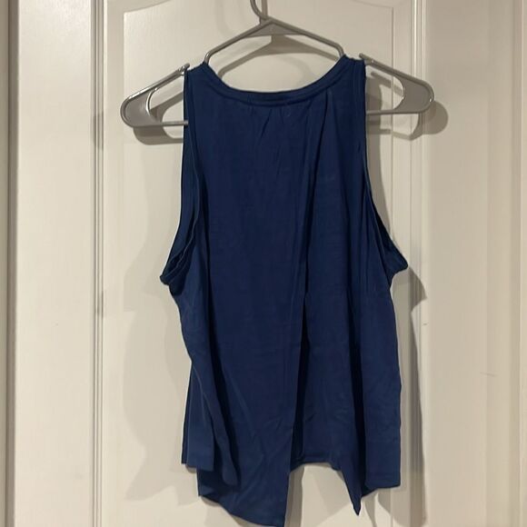 Women’s open back workout tank Large - Picture 3 of 3